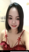大灯娇小美妇