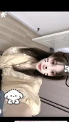 过年不休息小姐姐