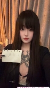 前凸后翘嫩妹珊珊