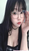 眼镜妹萌萌